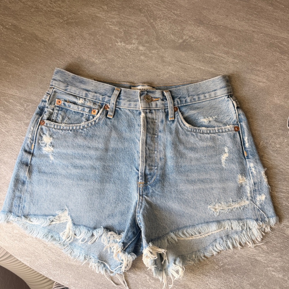 AGOLDE Parker Distressed Denim Shorts Size 24‎ High Waist Frayed Hem Light Wash